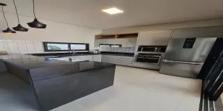 Casa condomínio bréscia 